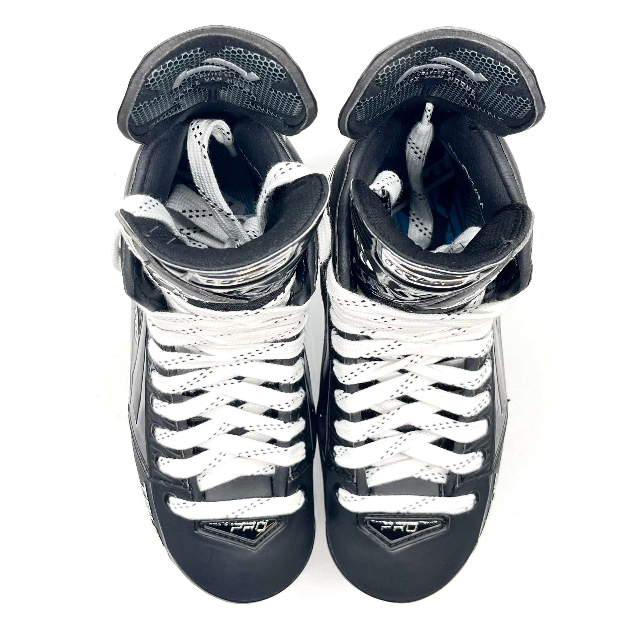 True Catalyst Pro Custom Pro Stock Skates - Erik Karlsson (NHL)